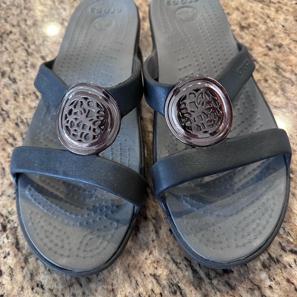 Crocs dark gray